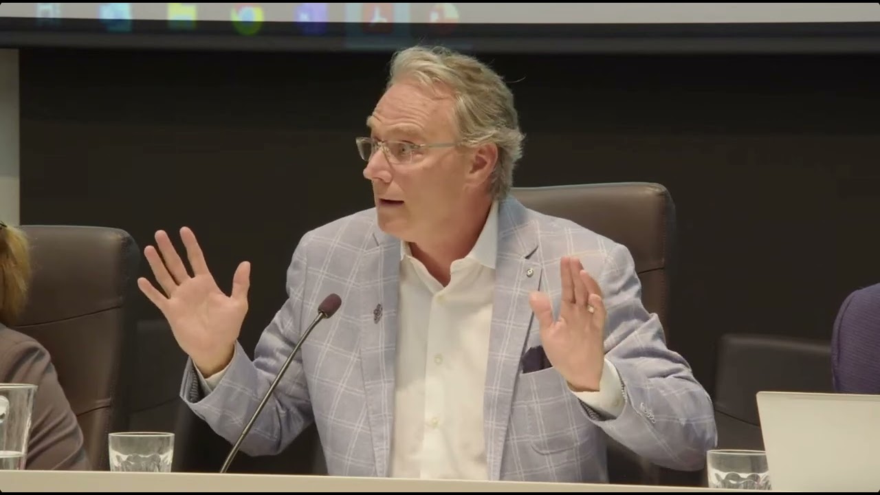 Conseil Municipal - 18 août 2024 - Camionnage réveillant les résidents de plus en plus tôt